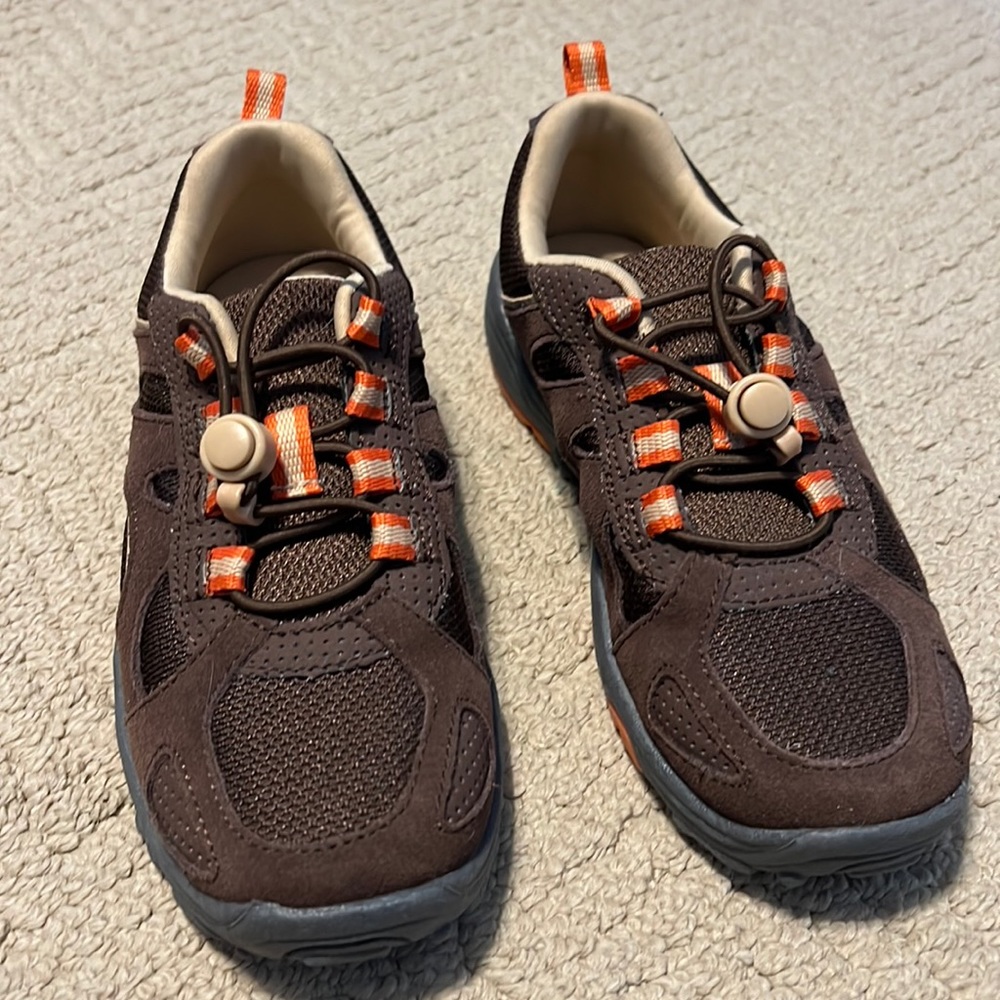 NWOT Lands End Hiking Shoes